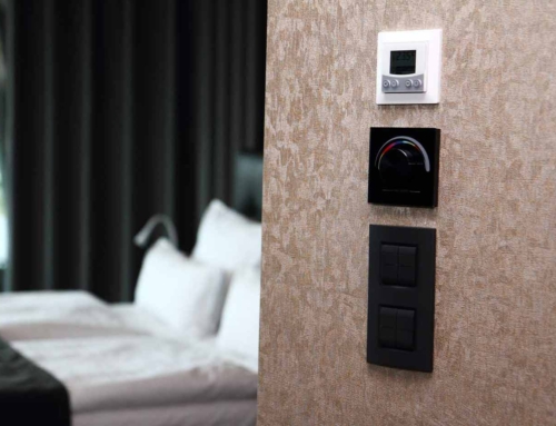 Inteligentní hotelový systém – Room Management System (RMS)